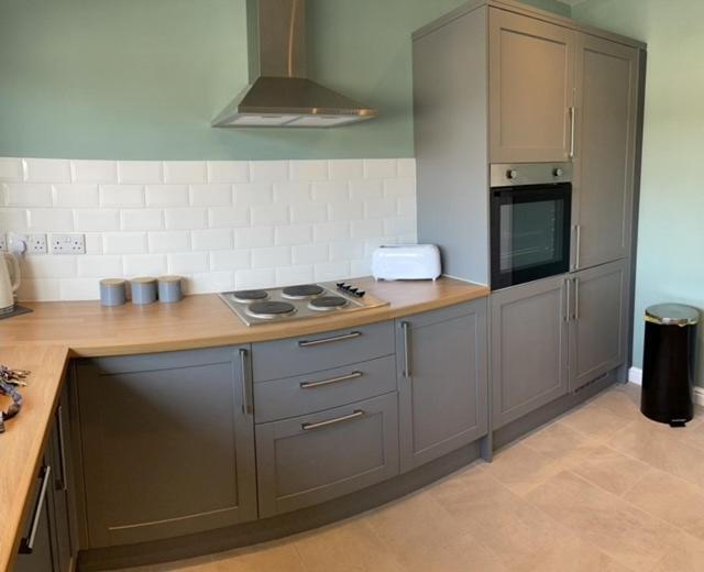 3 Bedroom Modern Flat, Sleeps 8, Mablethorpe, Linc * Mablethorpe